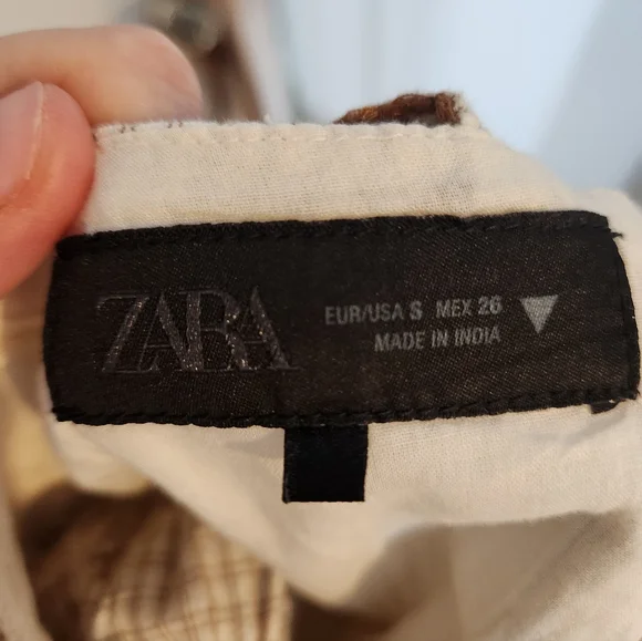 Zara Tan Checkered Ruffle Top - Picture 2 of 2